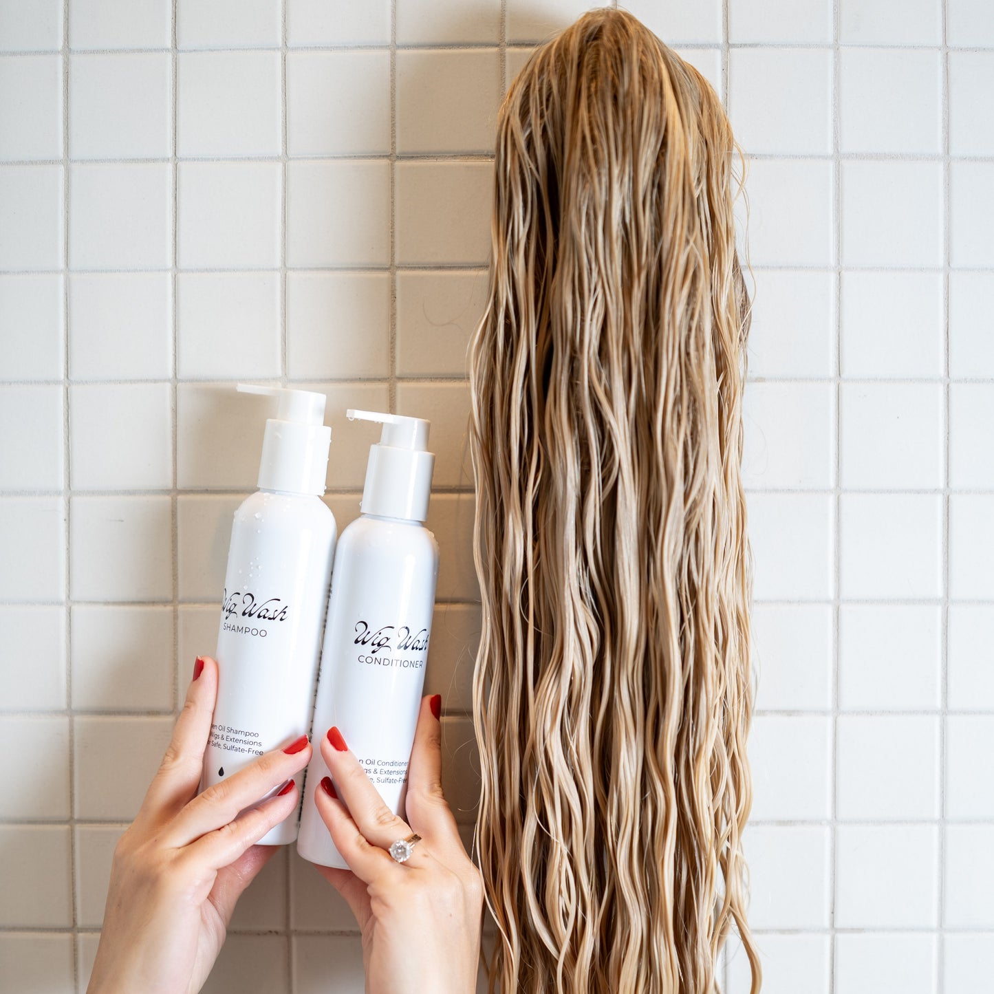 Wig Wash™ – Shampoo for Human Hair Wigs & Extensions (8 oz)